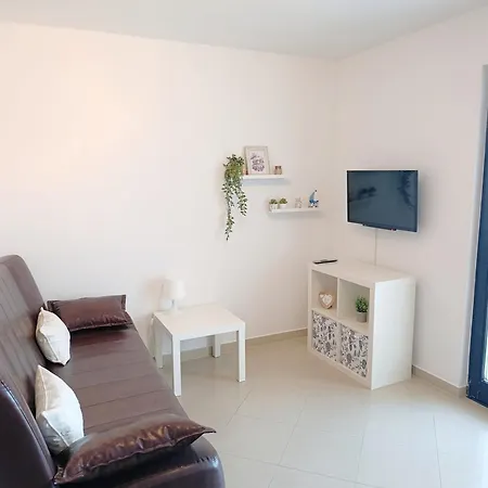 Apartman Visnja *