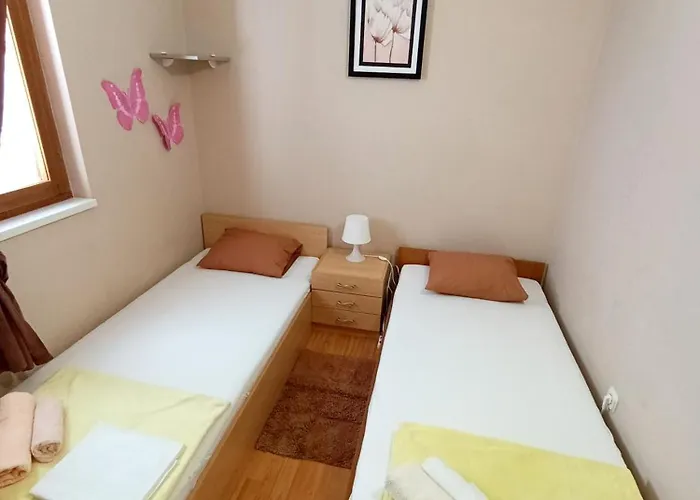 Appartement Visnja Pag Town